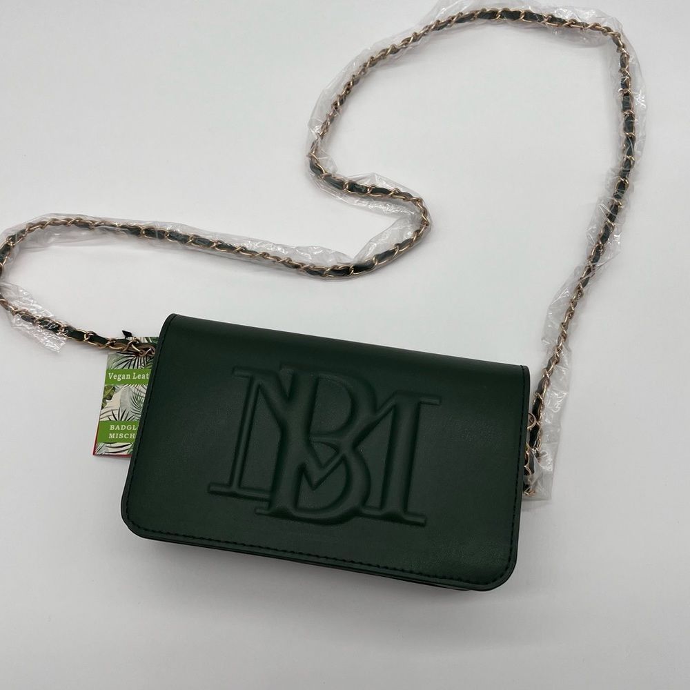 BADGLEY MISCHKA DEBOSSED LOGO CROSSBODY IN CHIVE